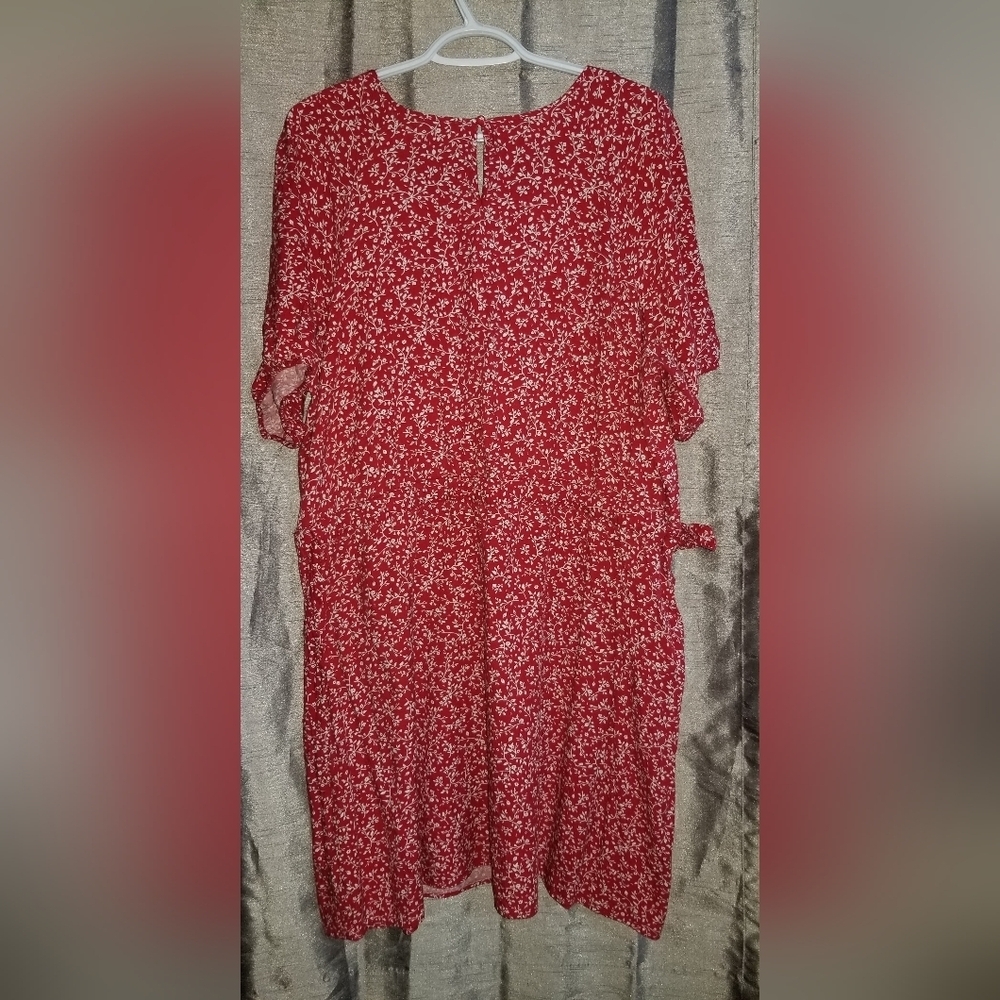 Reitmans Womens Red White Floral Design Viscose Dress Label Reads Size 2X - Picture 3 of 14